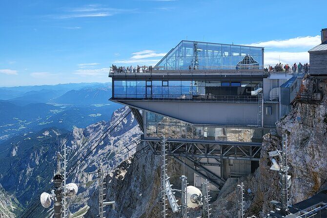Private Tour to Zugspitze with Cable Car-Tix, Lake Eibsee & Lunch - Private pickup from Munich: how the day starts