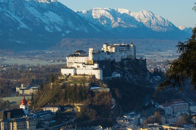 Private Transfer from Munich to Salzburg with 2 hours for sightseeing - Vehicle Comfort and Space for Real Luggage