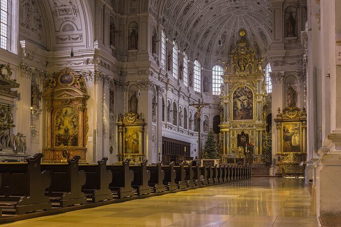 Private transfer: Vilshofen to Munich with 2h sightseeing stop - Key highlights at a glance