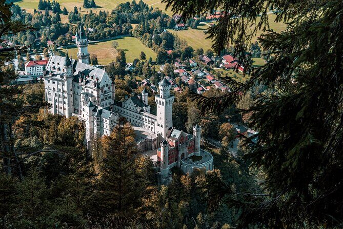 Private Van Tour to Royal Castle of Neuschwanstein from Munich - Rottenbuch Stiftkirche: Quick Church Stop, Big Photo Payoff