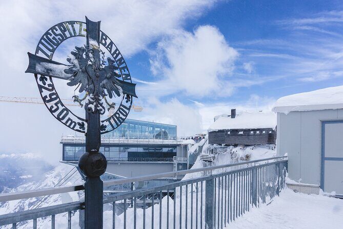 Private Zugspitze & Neuschwanstein Castle, Skip The Line & Lunch - Guided Neuschwanstein Castle Time: What the Small-Group Ticket Does