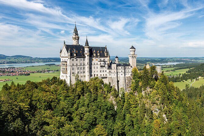 Private Zugspitze & Neuschwanstein Castle, Skip The Line & Lunch - Should You Book This Private Zugspitze and Neuschwanstein Tour?