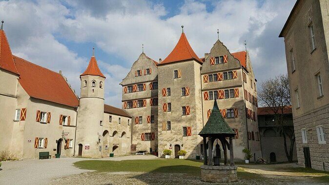 Romantic Road Highlights Private Day Trip from Munich - Stop 1: Harburg Castle and the Wörnitz River views
