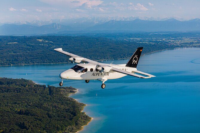 Sightseeing flight Zugspitze Neuschwanstein Castle Alps Munich Augsburg - Augsburg departure: a small terminal start and a serious safety vibe