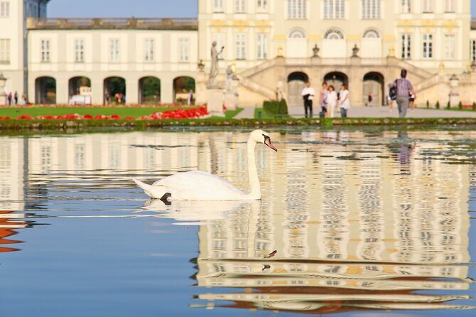 Skip-the-line Nymphenburg Palace Guided Tour with Transfers - Transfers from Munich: when they help and when they don’t