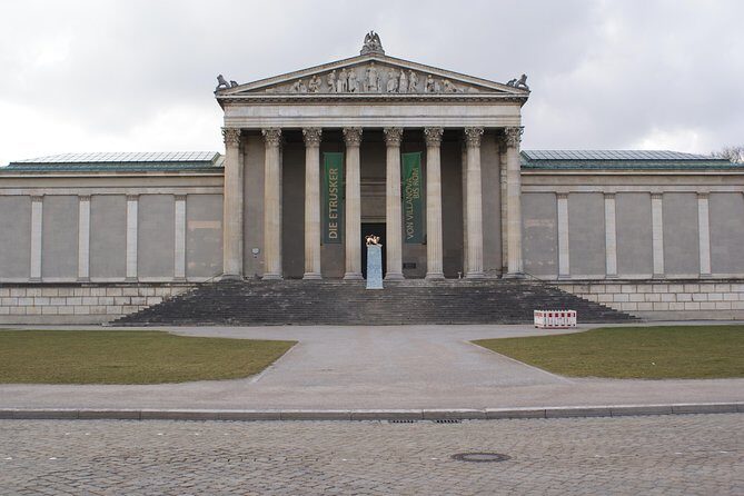 Small-Group 2-Hour Munich and The Third Reich Walking Tour - Königsplatz, the 1938 Munich Agreement, and Ceremony Sites