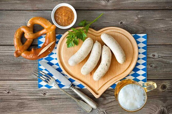 The Perfect Start: Munich PRIVATE Tour with Bavarian Breakfast - Price and logistics for a Munich private morning