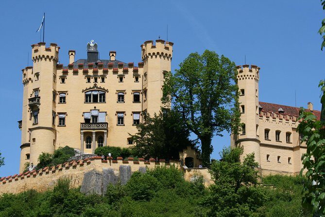 Wright Europe Vacations - Private Escorted Auto Tours - Day 5: Mercedes-Benz Sindelfingen and the Legend halls museum